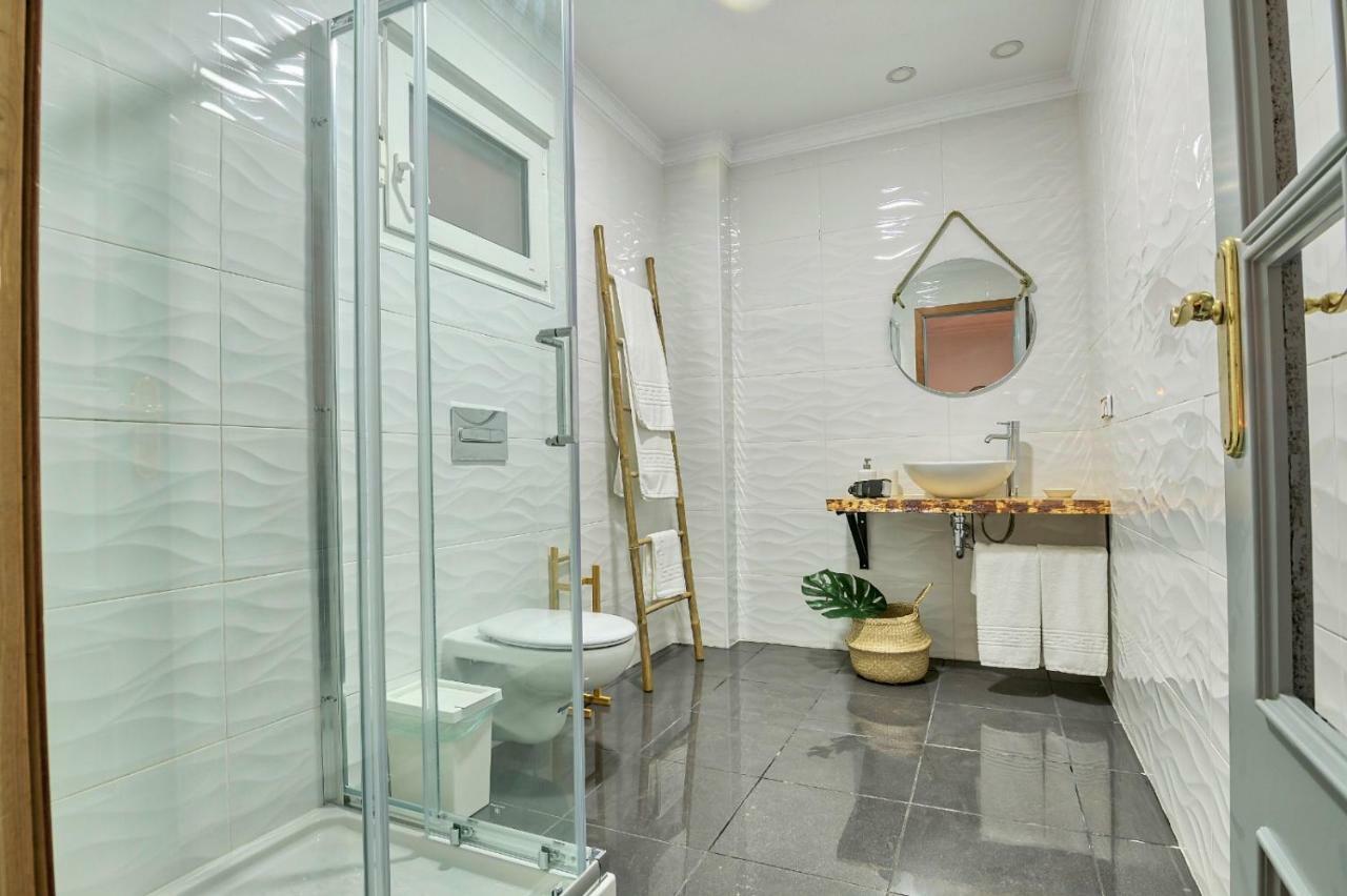 Roomqueo-Only Adults Барбате Екстериор снимка