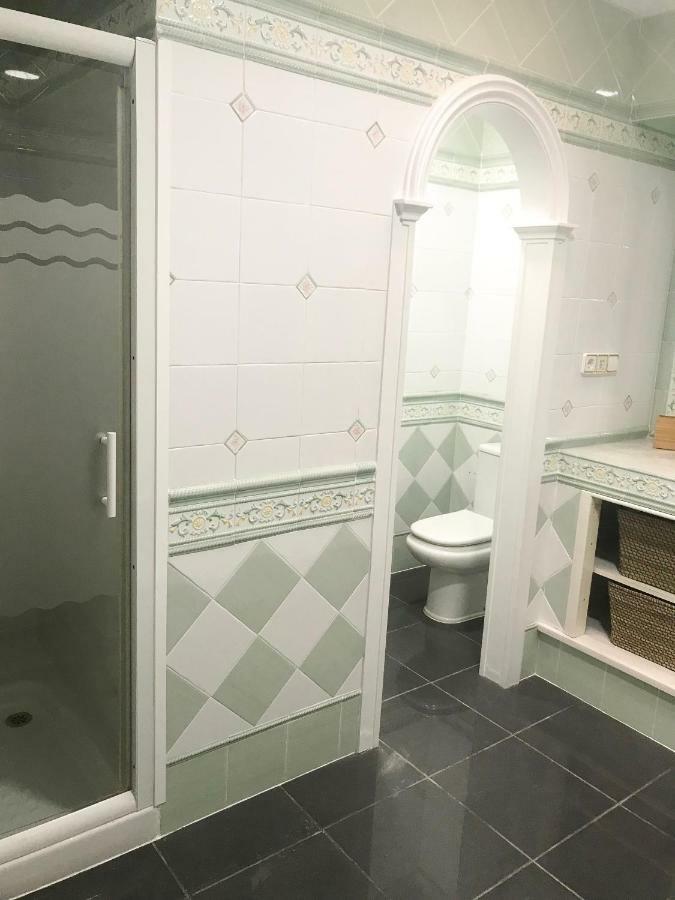 Roomqueo-Only Adults Барбате Екстериор снимка